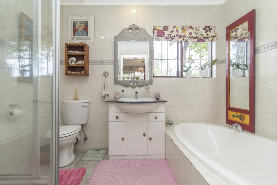 2 Bedroom Property for Sale in Douglasdale Gauteng