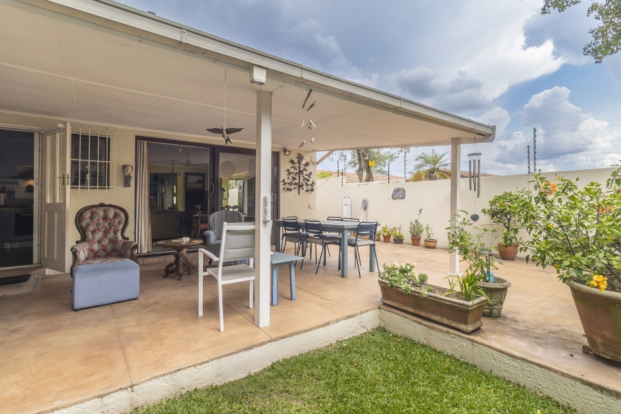 2 Bedroom Property for Sale in Douglasdale Gauteng