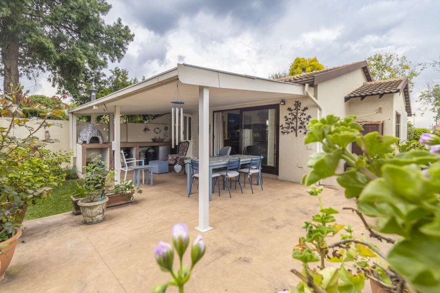 2 Bedroom Property for Sale in Douglasdale Gauteng