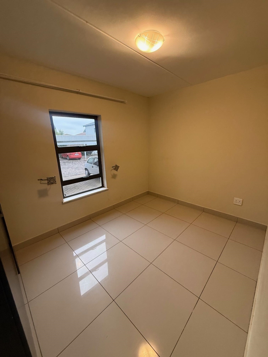 To Let 2 Bedroom Property for Rent in Pomona Gauteng