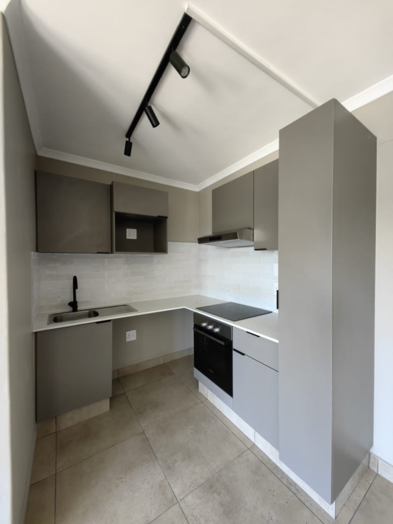 To Let 2 Bedroom Property for Rent in Bedfordview Gauteng