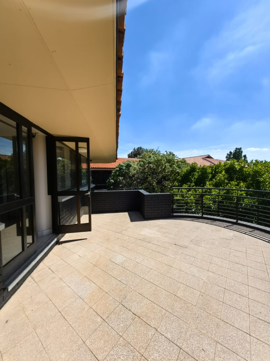 To Let 2 Bedroom Property for Rent in Bedfordview Gauteng