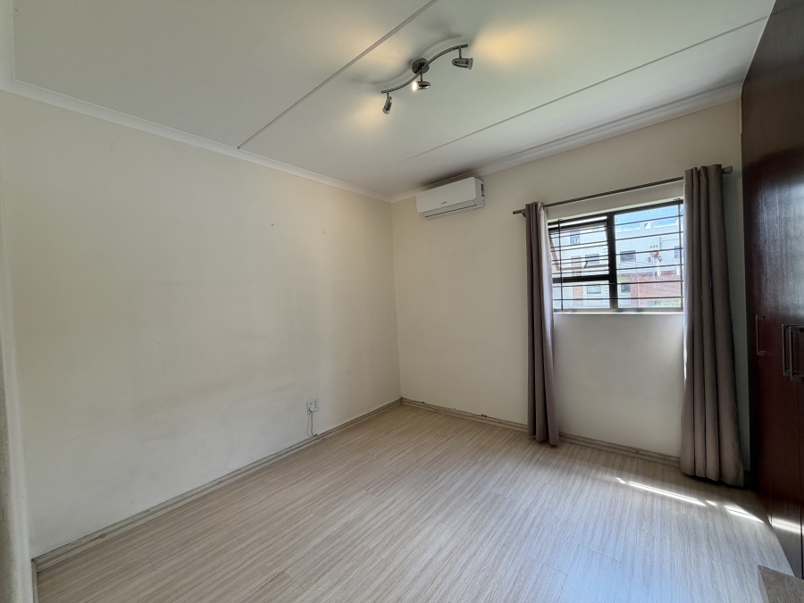 2 Bedroom Property for Sale in Barbeque Downs Gauteng