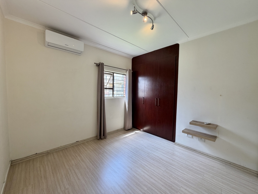 2 Bedroom Property for Sale in Barbeque Downs Gauteng