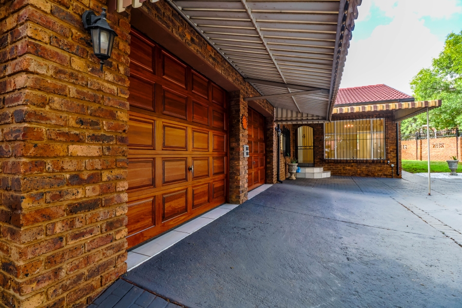 3 Bedroom Property for Sale in Wierda Park Gauteng