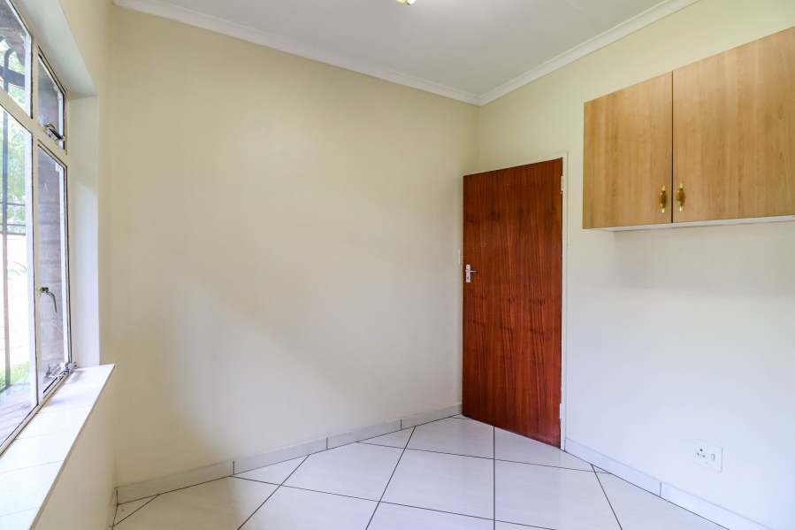 3 Bedroom Property for Sale in Wierda Park Gauteng