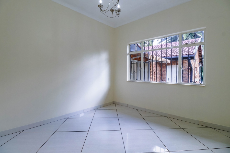 3 Bedroom Property for Sale in Wierda Park Gauteng