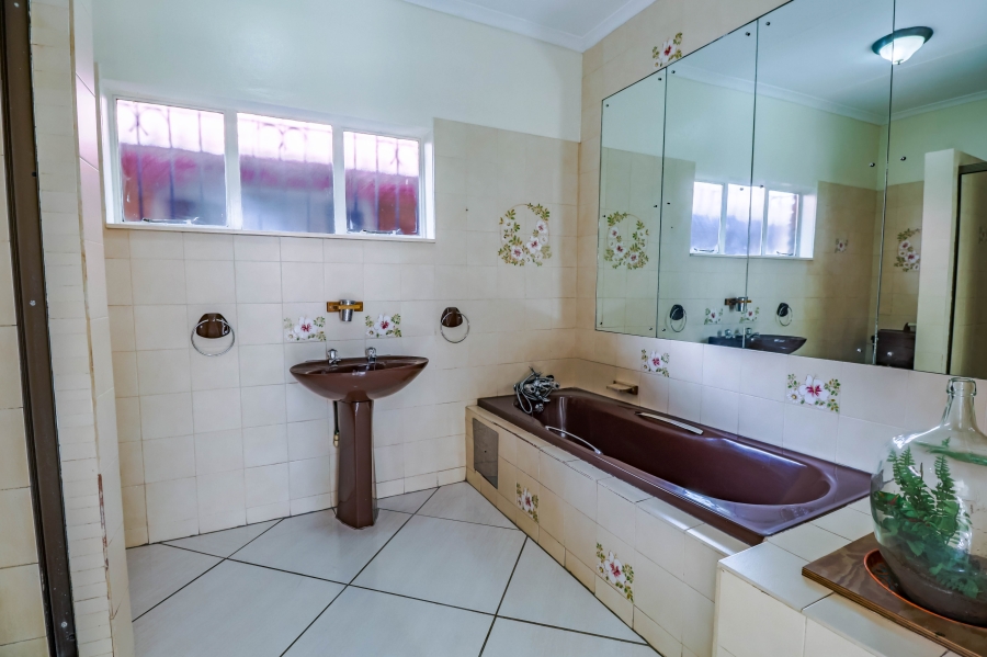 3 Bedroom Property for Sale in Wierda Park Gauteng