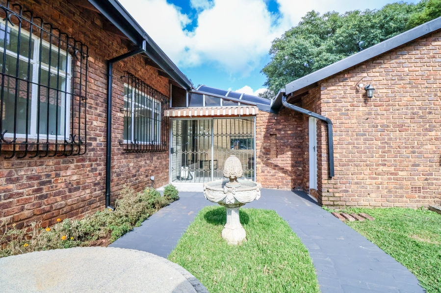 3 Bedroom Property for Sale in Wierda Park Gauteng