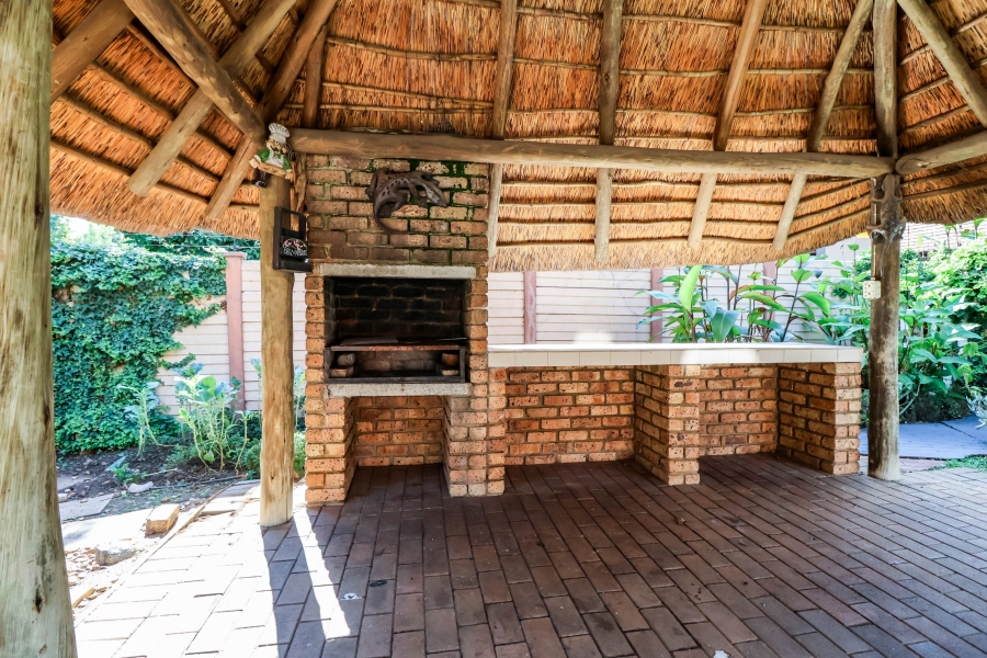 3 Bedroom Property for Sale in Wierda Park Gauteng