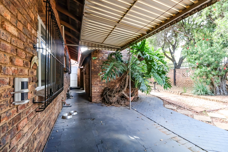 3 Bedroom Property for Sale in Wierda Park Gauteng