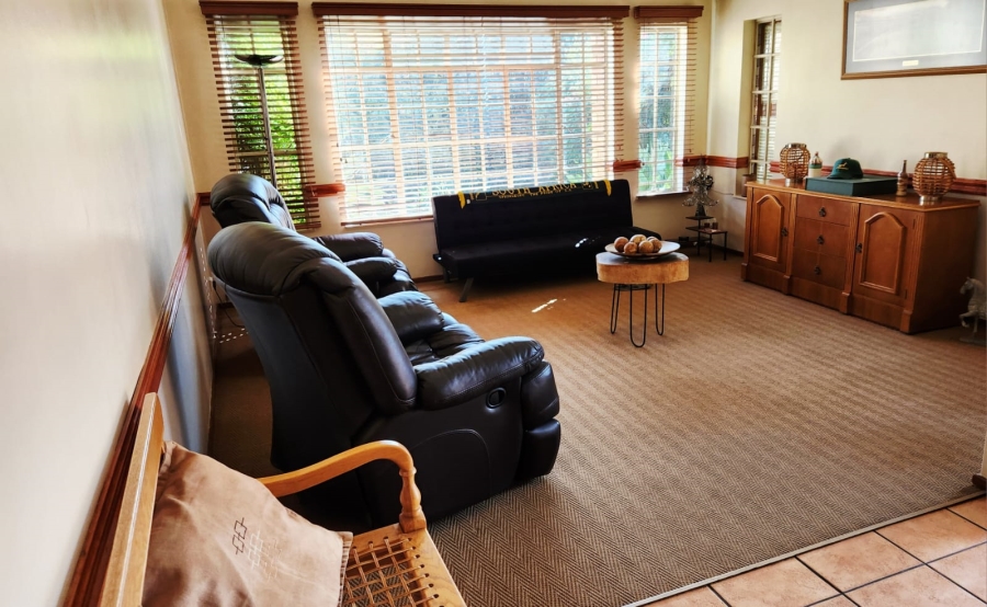 4 Bedroom Property for Sale in Eldoraigne Gauteng