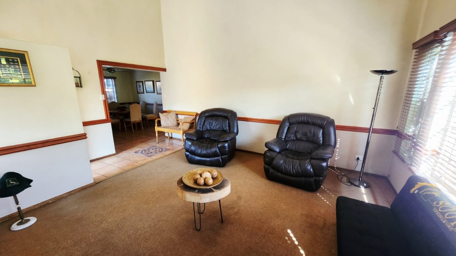 4 Bedroom Property for Sale in Eldoraigne Gauteng
