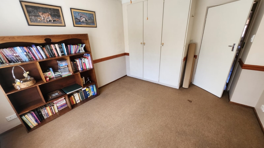 4 Bedroom Property for Sale in Eldoraigne Gauteng