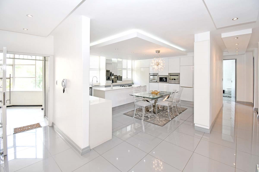 To Let 3 Bedroom Property for Rent in Sandhurst Gauteng