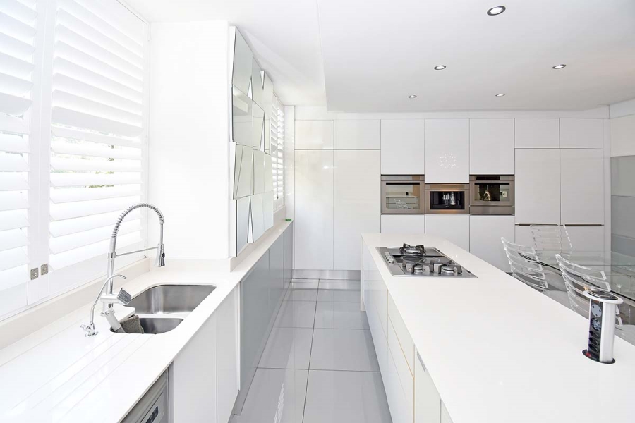 To Let 3 Bedroom Property for Rent in Sandhurst Gauteng