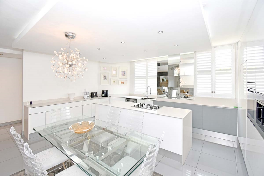 To Let 3 Bedroom Property for Rent in Sandhurst Gauteng