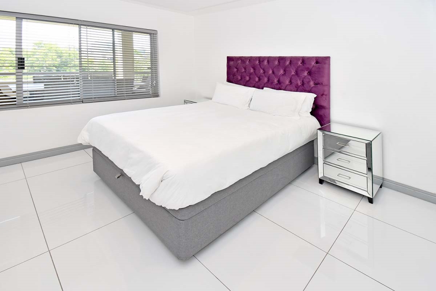 To Let 3 Bedroom Property for Rent in Sandhurst Gauteng