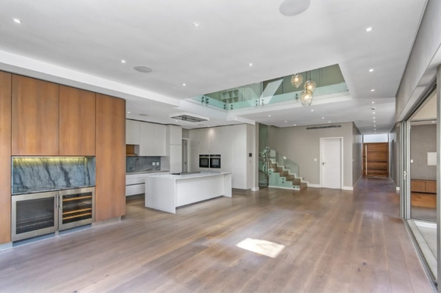 4 Bedroom Property for Sale in Sunset Acres Gauteng