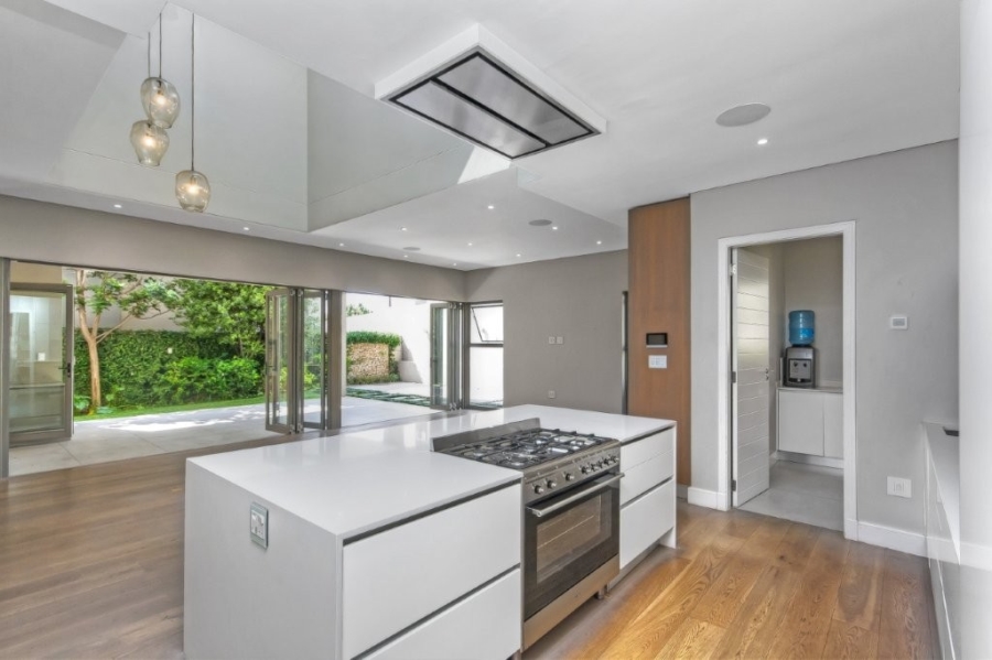 4 Bedroom Property for Sale in Sunset Acres Gauteng