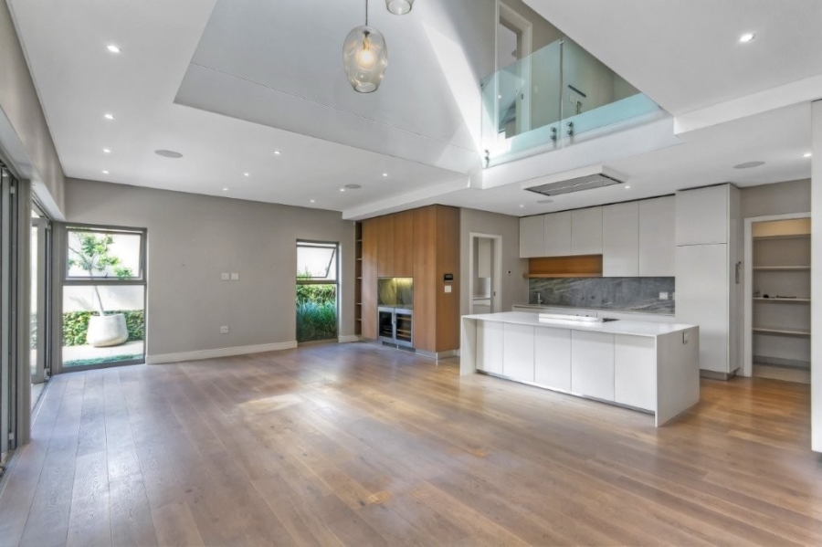 4 Bedroom Property for Sale in Sunset Acres Gauteng