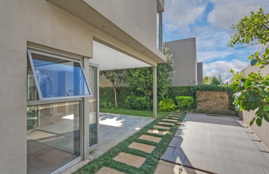 4 Bedroom Property for Sale in Sunset Acres Gauteng