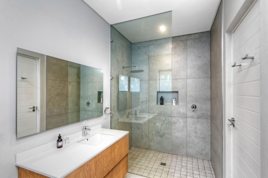 4 Bedroom Property for Sale in Sunset Acres Gauteng