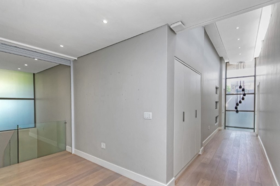 4 Bedroom Property for Sale in Sunset Acres Gauteng