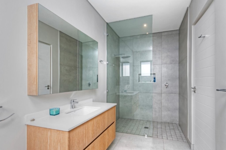 4 Bedroom Property for Sale in Sunset Acres Gauteng