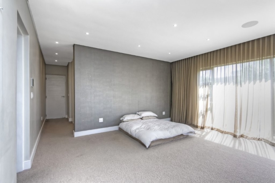 4 Bedroom Property for Sale in Sunset Acres Gauteng