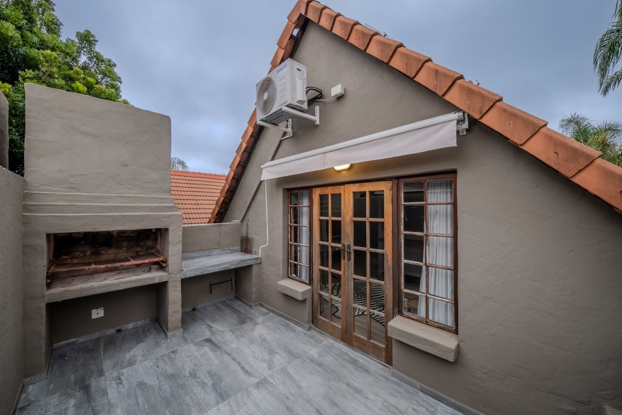 3 Bedroom Property for Sale in Faerie Glen Gauteng