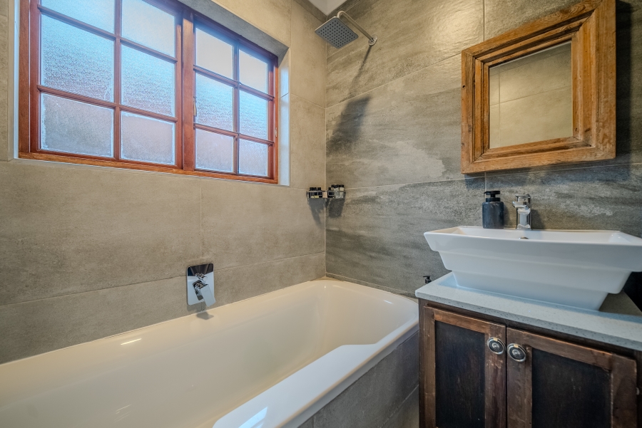 3 Bedroom Property for Sale in Faerie Glen Gauteng