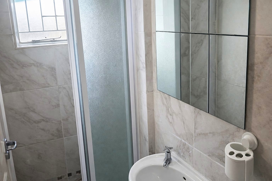 2 Bedroom Property for Sale in Edleen Gauteng