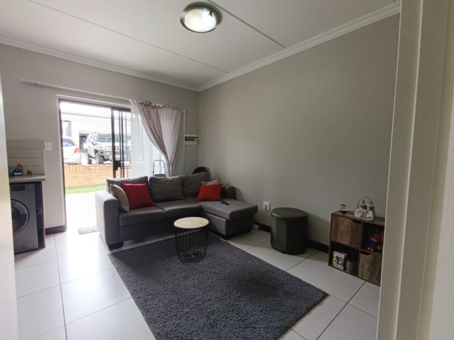 1 Bedroom Property for Sale in Halfway Gardens Gauteng
