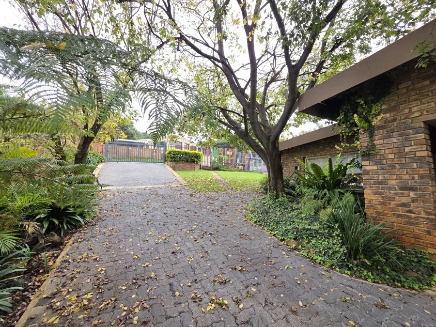 4 Bedroom Property for Sale in Moreleta Park Gauteng