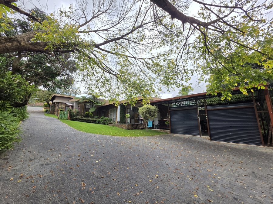 4 Bedroom Property for Sale in Moreleta Park Gauteng