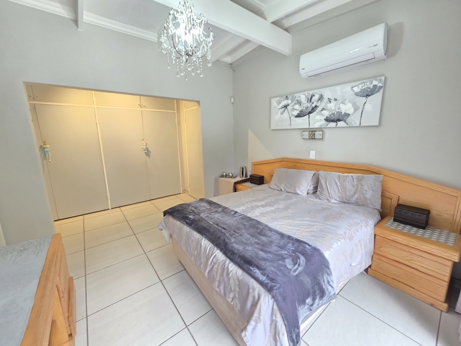 4 Bedroom Property for Sale in Moreleta Park Gauteng