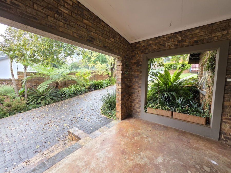 4 Bedroom Property for Sale in Moreleta Park Gauteng