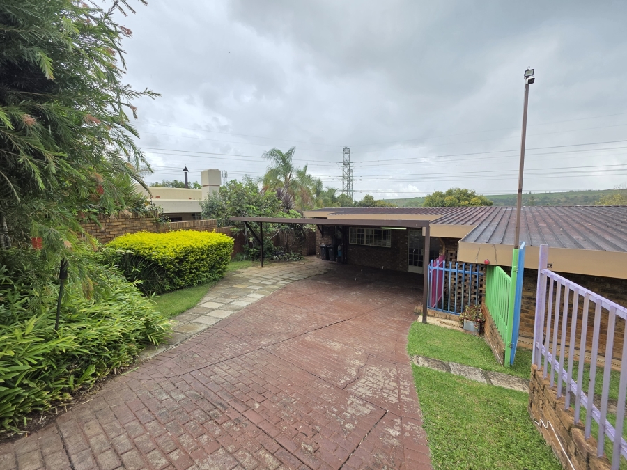 4 Bedroom Property for Sale in Moreleta Park Gauteng