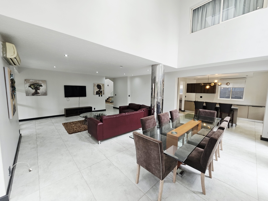 To Let 4 Bedroom Property for Rent in Sandhurst Gauteng