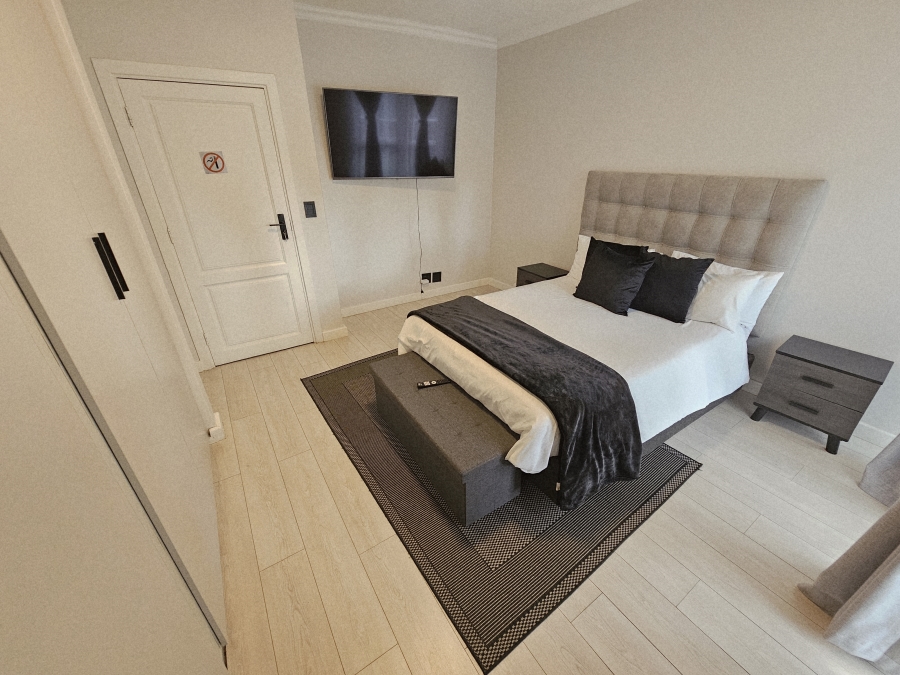 To Let 4 Bedroom Property for Rent in Sandhurst Gauteng