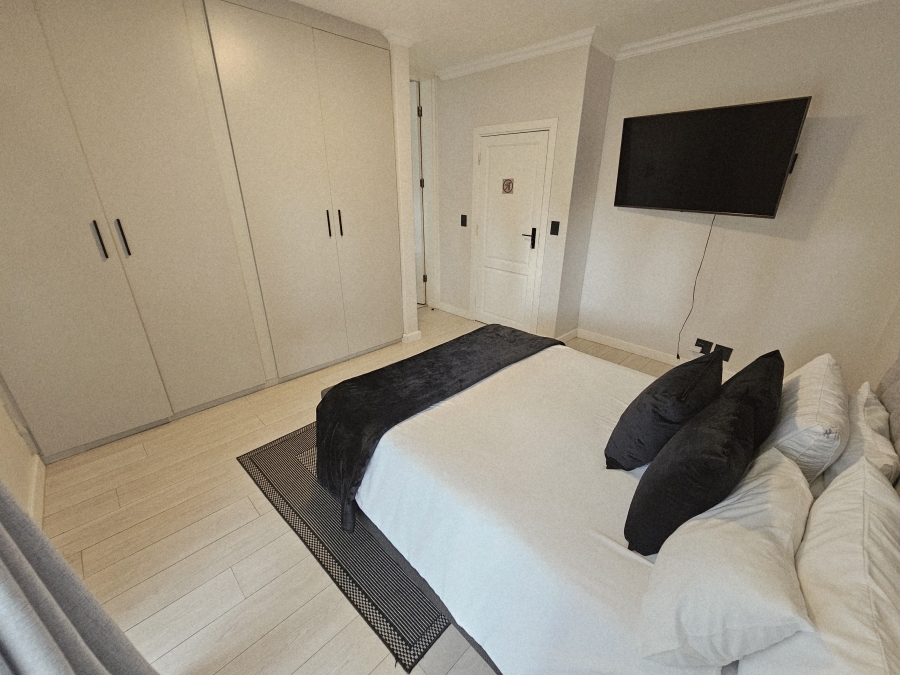 To Let 4 Bedroom Property for Rent in Sandhurst Gauteng