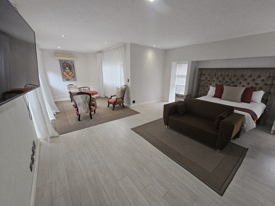 To Let 4 Bedroom Property for Rent in Sandhurst Gauteng