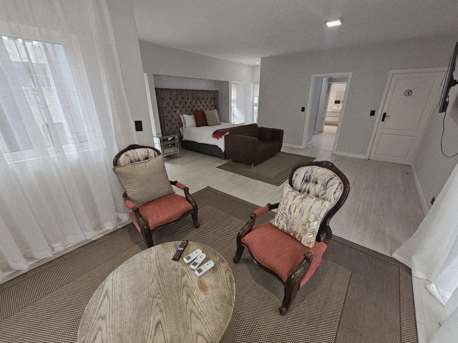 To Let 4 Bedroom Property for Rent in Sandhurst Gauteng