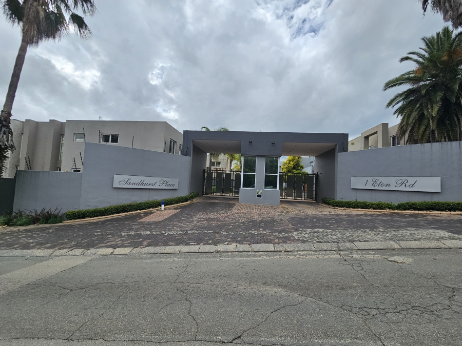 To Let 4 Bedroom Property for Rent in Sandhurst Gauteng