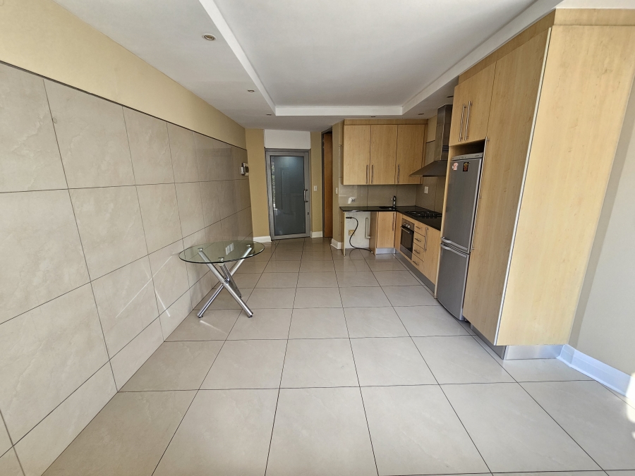 To Let 1 Bedroom Property for Rent in Sandown Gauteng