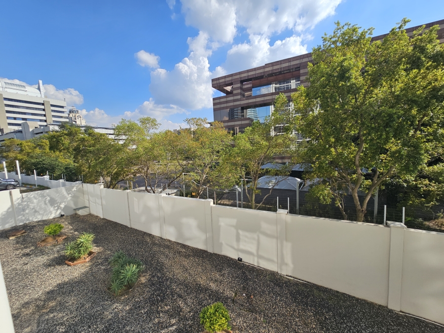 To Let 1 Bedroom Property for Rent in Sandown Gauteng