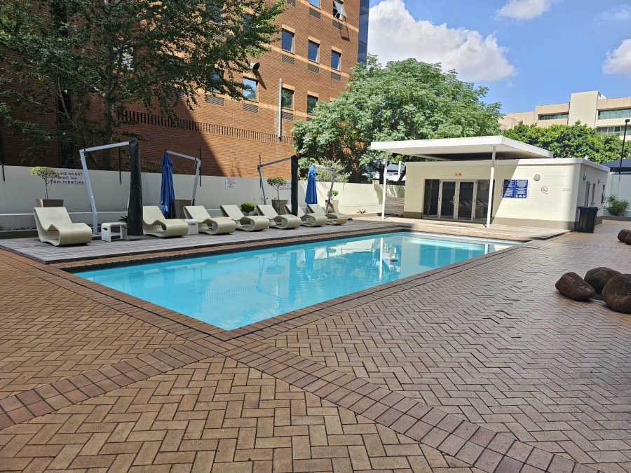 To Let 1 Bedroom Property for Rent in Sandown Gauteng