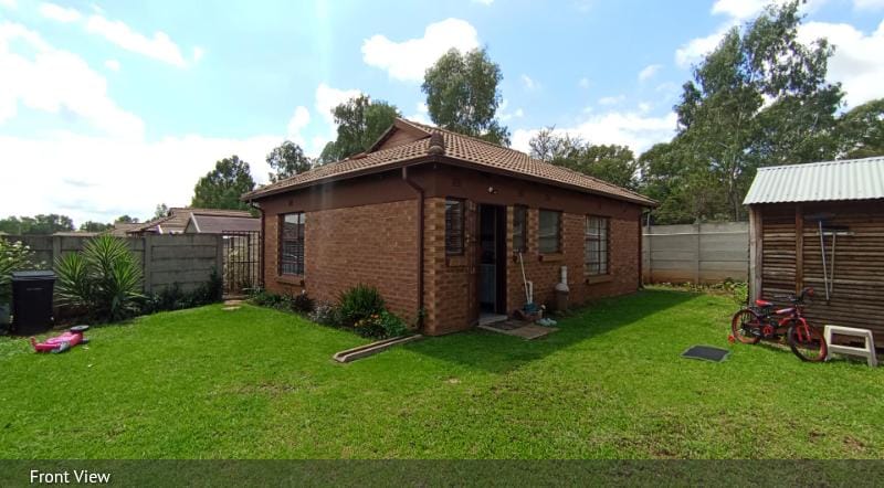 3 Bedroom Property for Sale in Clayville Gauteng