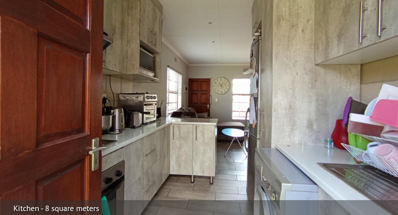 3 Bedroom Property for Sale in Clayville Gauteng